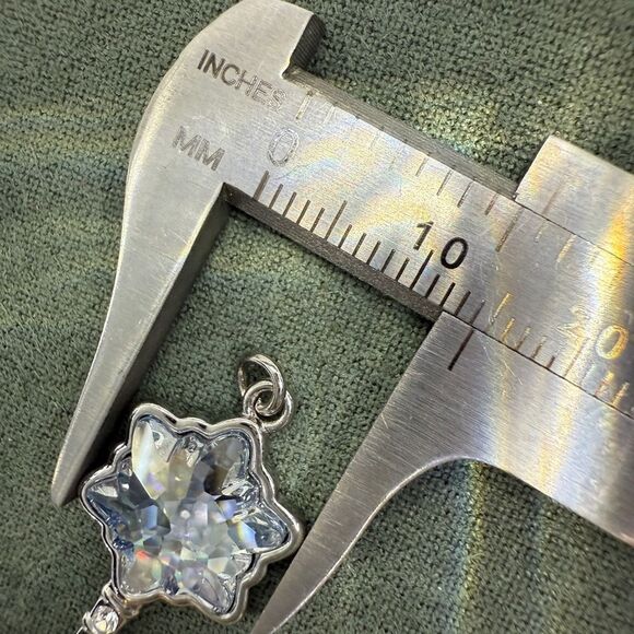 Crystal Star Key Pendant Charm Silver Tone Necklace Accessory - Picture 4 of 17